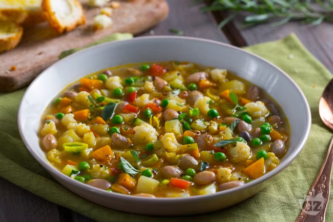 Minestrone: Un Capolavoro di Gusto e Nutrizione